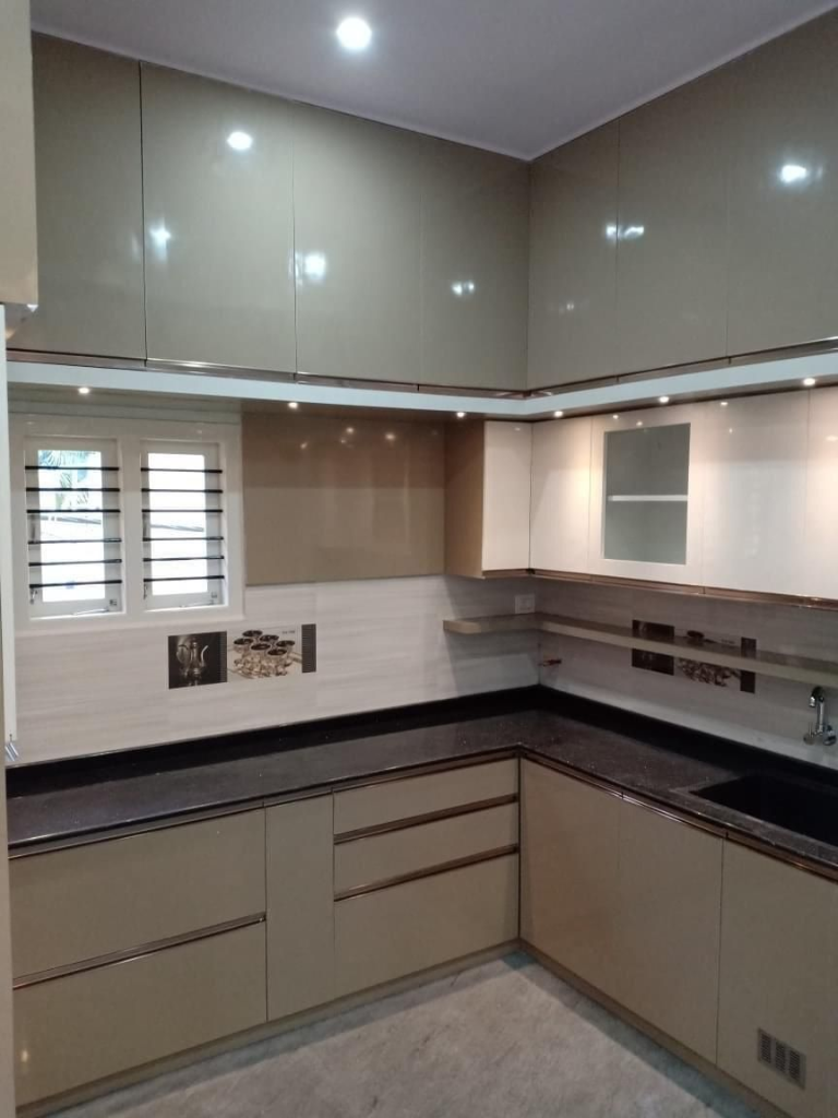 Contemporary High-Gloss Acrylic Modular Kitchen